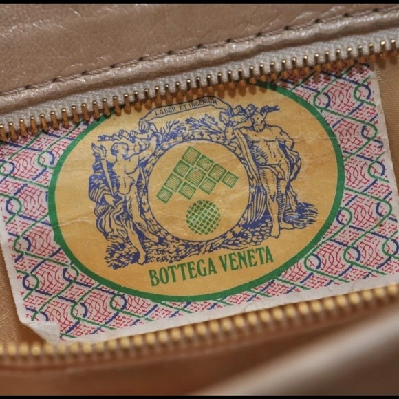 BOTTEGA VENETA Beige Tassel Intrecciato Leather Shoulder Bag | PRELOVED👜🤎👜 - Picture 16 of 16